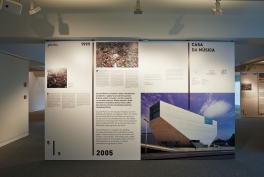 Widok oryginalnej wystawy „Architektura Muzyką Przestrzeni” w Filharmonii Szczecińskiej w 2016 roku