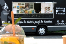 Społeczny food truck przy MNK Wyspiański