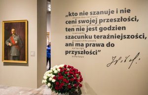 Oprowadzanie po wystawie &quot;Niepodległość&quot;