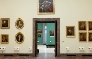 The museum will be closed on Sunday, 1 November