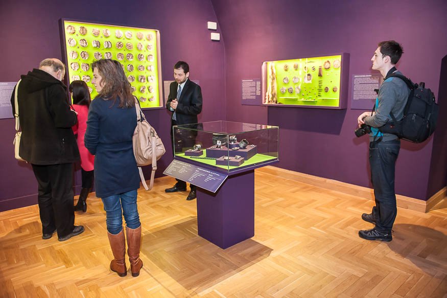 Czerwień – godziny dla mediów