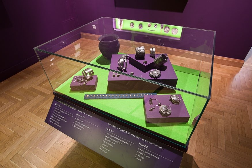 Czerwień - przestrzeń wystawy