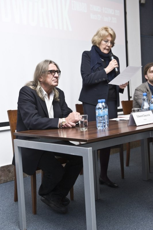 Konferencja prasowa wystawy "Edward Dwurnik. Obłęd!"