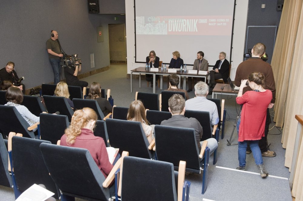 Konferencja prasowa wystawy "Edward Dwurnik. Obłęd!"
