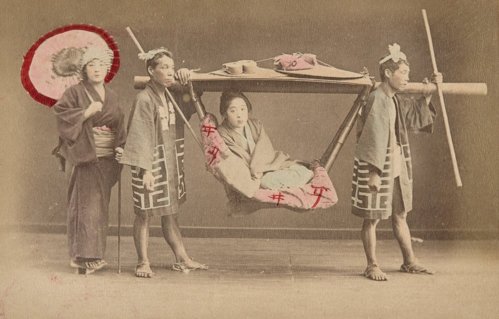 Japan at the threshold of modernity, captured in photography
