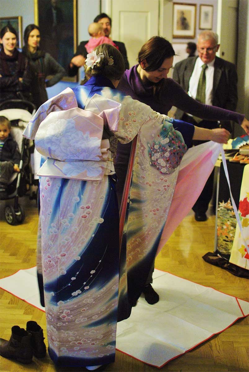 Kitsuke – ubieranie kimona