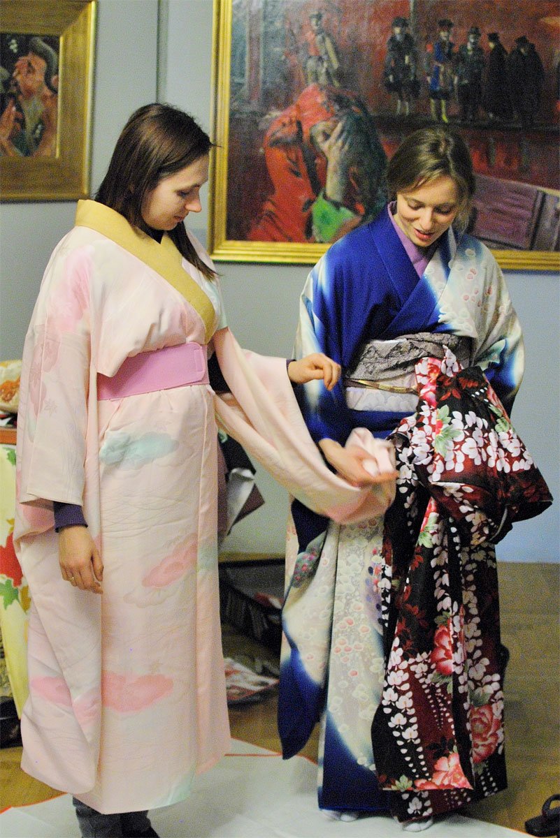 Kitsuke – ubieranie kimona
