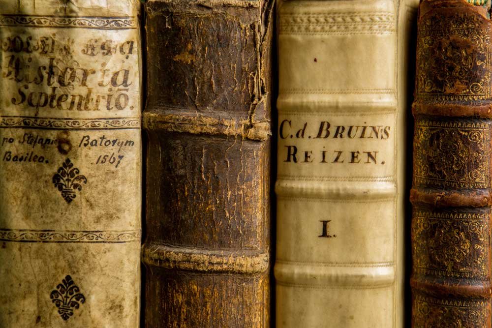 Pilgrims, Travellers, Tourists – Exploring the World