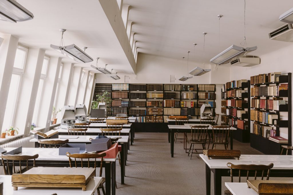Biblioteka książąt Czartoryskich. – Dofinansowanie remontu muru granicznego