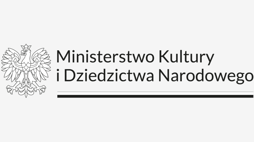 Po lewej konturowy czarno-biały orzeł w koronie, po prawej duży tekst Ministerstwo Kultury i Dziedzictwa Narodowego, a pod nim cienkie poziome pasy w czerni i bieli.