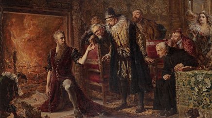 Obraz przedstawiający wnętrze z płonącym kominkiem po lewej i grupą mężczyzn w bogato zdobionych strojach historycznych — jeden klęczy, drugi pochyla się nad nim chwytając mu rękę, a pozostali siedzą lub stoją przy ozdobnych meblach i tapicerowanych ścianach.