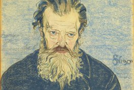 Rysunkowy portret starszego mężczyzny z długą, jasnoszarą i żółtawą brodą oraz falującymi włosami, w ciemnym płaszczu, patrzącego prosto na widza na szkicowanym niebieskim tle; po prawej widoczny podpis.