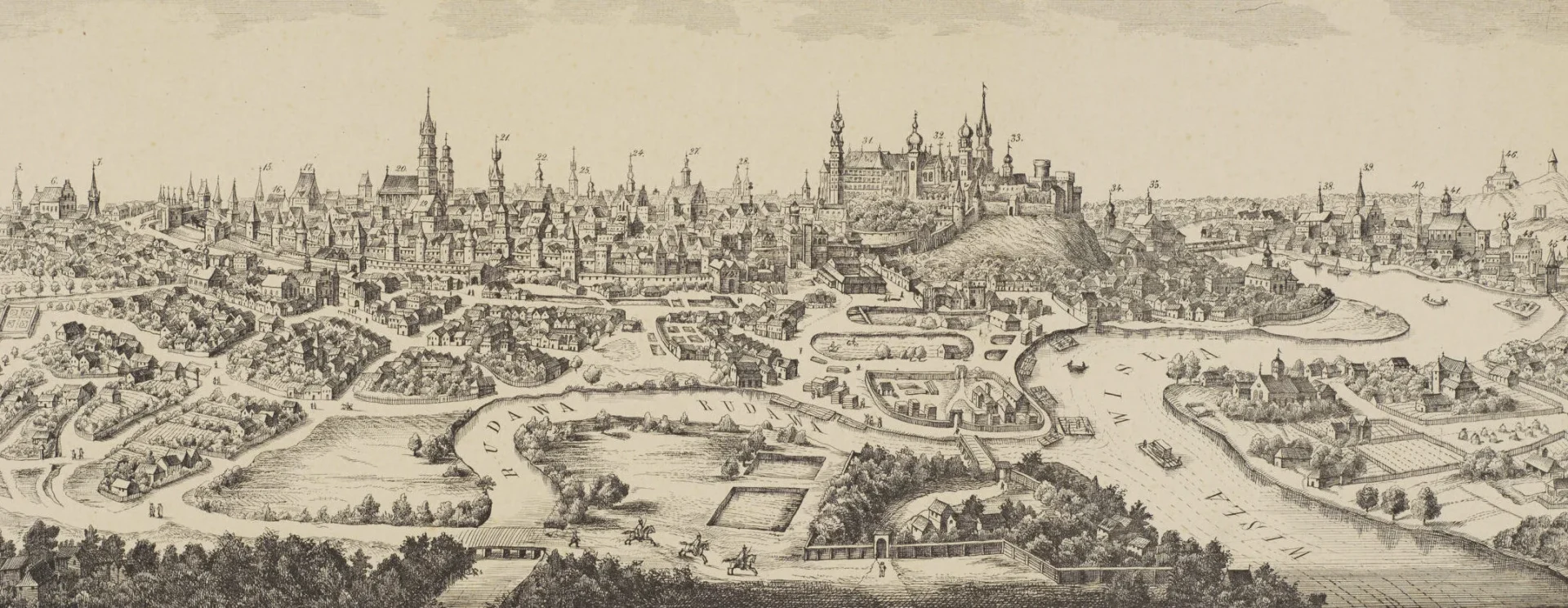 Szczegółowa panoramiczna rycina przedstawiająca rozległe miasto nad rozgałęzioną rzeką z licznymi domami, murami obronnymi i wieżami, dużym zamkiem na wzniesieniu po prawej, mostami i wyspami zabudowanymi domami, łodziami na wodzie oraz polami i drogami na pierwszym planie.